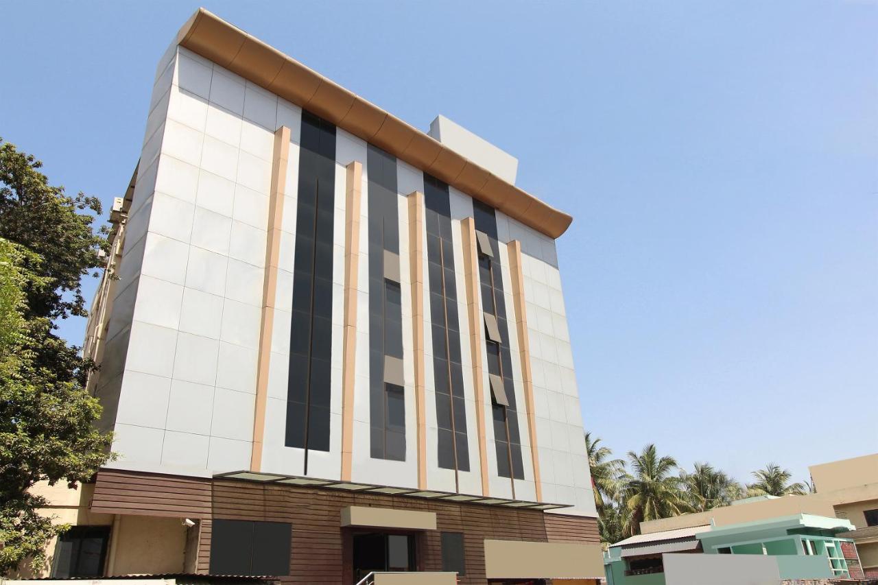 Oyo 30537 Hotel Megharaj Bijapur  Luaran gambar