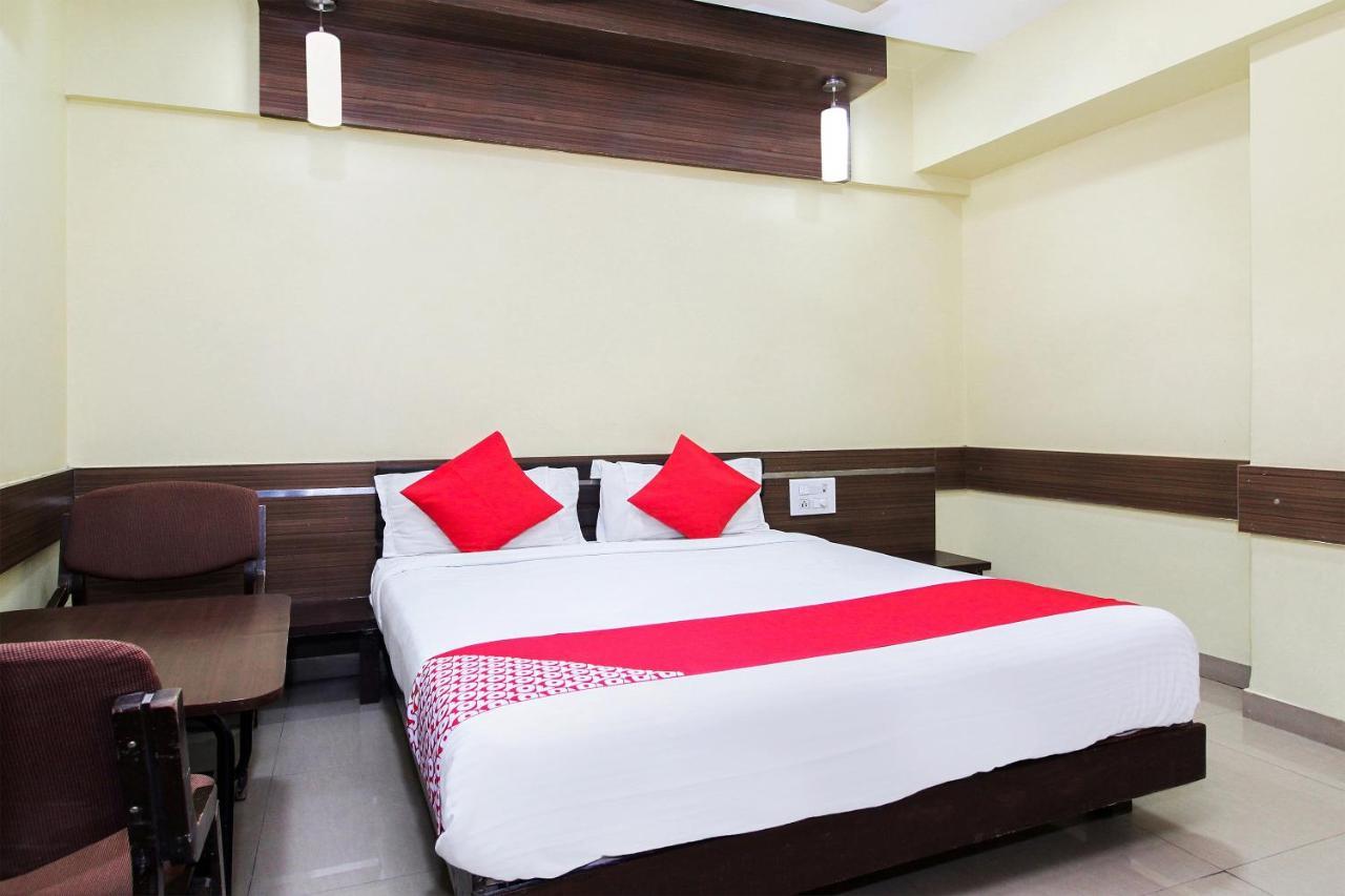 Oyo 30537 Hotel Megharaj Bijapur  Luaran gambar